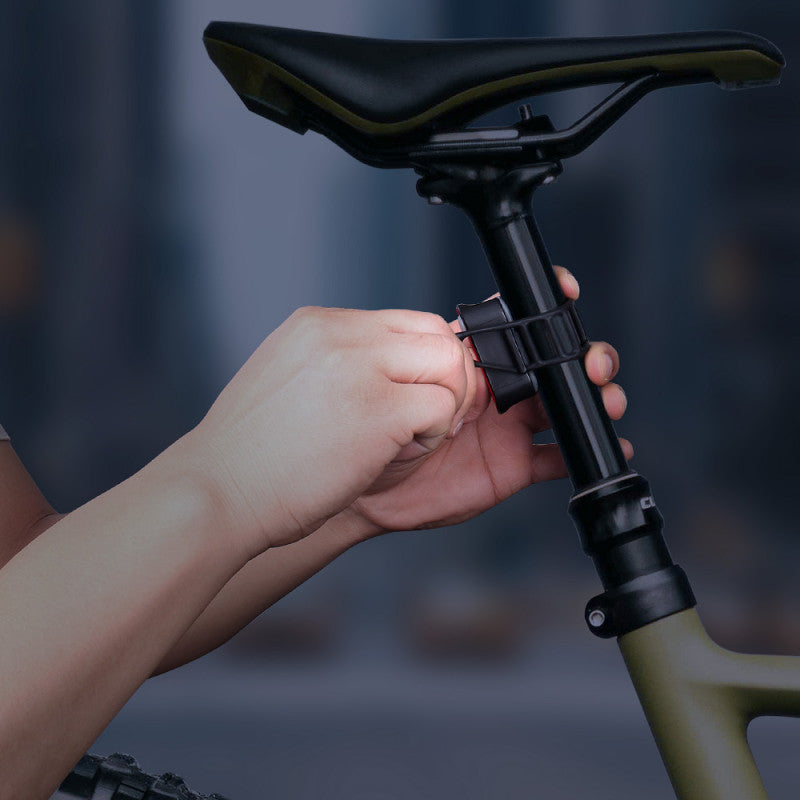 Fenix BC05R V2.0, 15 lm takavalo