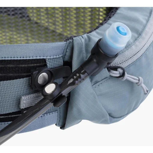Evoc Hip Pack Pro 3L + juomarakko 1.5L